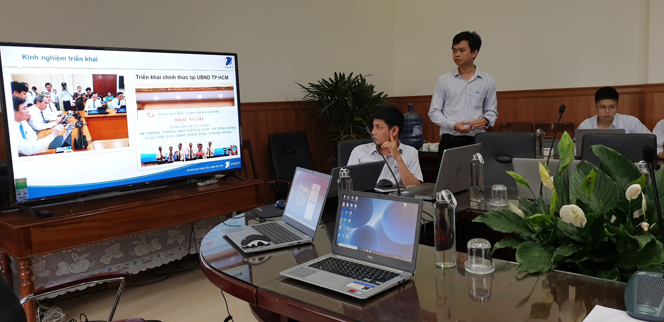 VNPT Quảng Ngãi triển khai phần mềm "Họp không giấy tờ" (eCabinet)